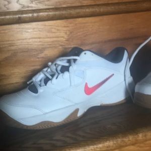 Men’s size 10 never worn